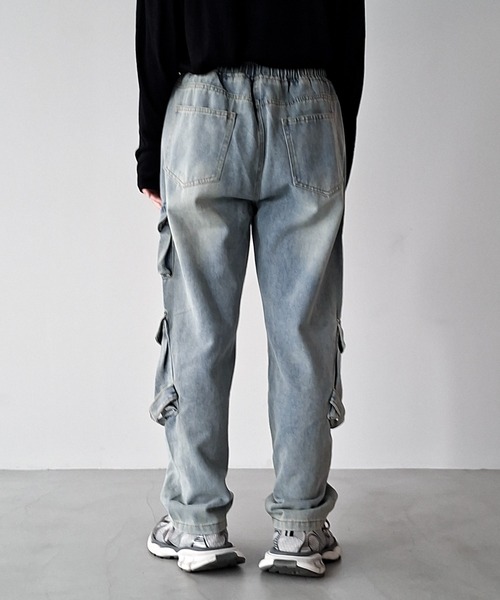 WESTBOY(ウエストボーイ)の「ヴィンテージウォッシュ ニーベルト カーゴデニムパンツ WO26W7PT07(デニムパンツ・メンズ・ブラック/ブルー・M/L/XL)」の7枚目の写真