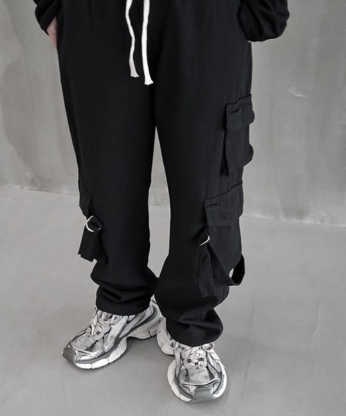 WESTBOY(ウエストボーイ)の「ヴィンテージウォッシュ ニーベルト カーゴデニムパンツ WO26W7PT07(デニムパンツ・メンズ・ブラック/ブルー・M/L/XL)」の11枚目の写真