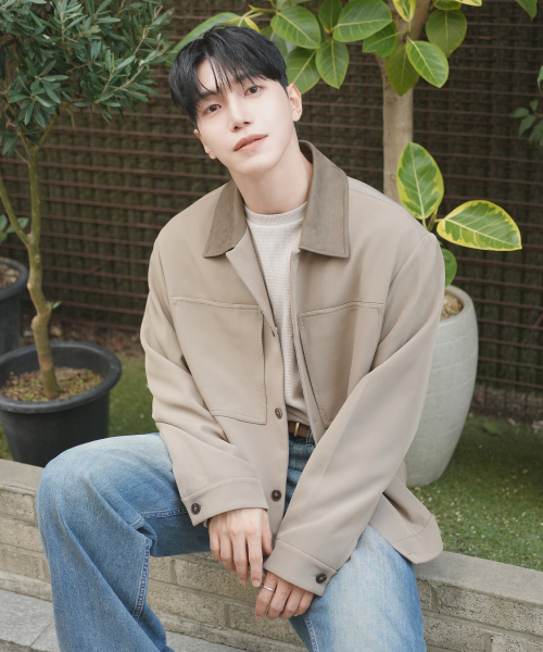 ADHOC(アドホック)の「男性T/Rビッグダブルアウトポケットトラッカー(DK-BEIGE)(HB9UJ01)(デニムジャケット・メンズ・その他・100/95/105)」の4枚目の写真