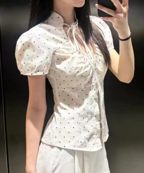mul.(ムル)の「【TUNE】カットリボンブラウス(Tシャツ/カットソー・レディース・ブルー/ホワイト・FREE)」の1枚目の写真
