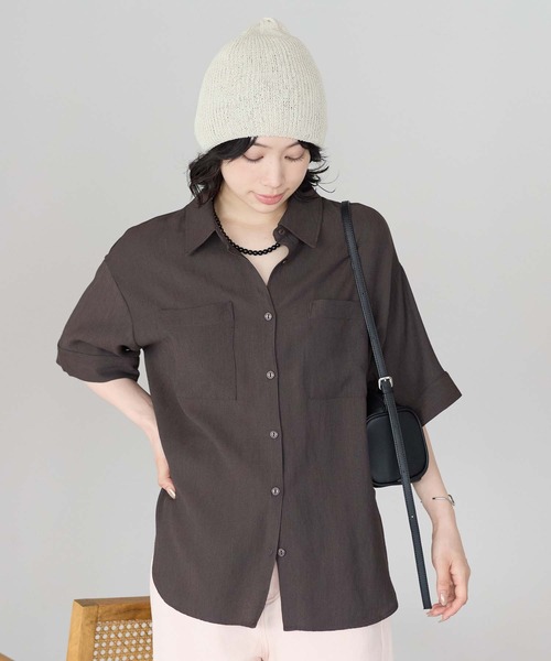 HEART MARKET(ハートマーケット)の「【接触冷感×吸水速乾】さらさらスラブワークシャツ半袖(シャツ/ブラウス・レディース・チャコール/ナチュラル/ブラック/ダークブラウン・FREE)」の4枚目の写真