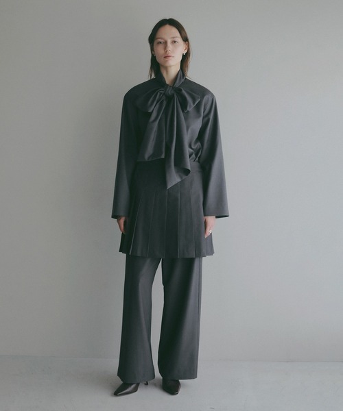 MANOF(マノフ)の「PLEATS SKIRT SET PANTS(その他パンツ・レディース・グレー/ベージュ・S/M)」の22枚目の写真