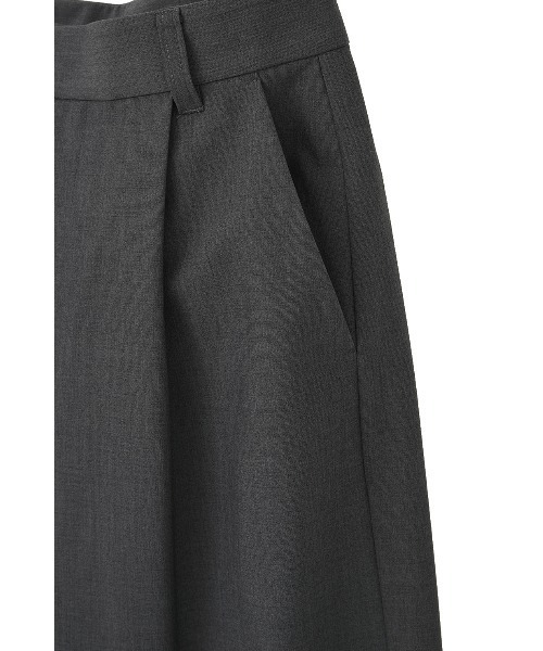 MANOF(マノフ)の「PLEATS SKIRT SET PANTS(その他パンツ・レディース・グレー/ベージュ・S/M)」の3枚目の写真