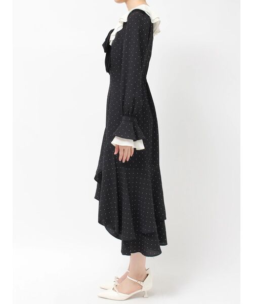 dazzlin(ダズリン)の「ラッフルティアードイレヘムワンピース(ワンピース・レディース・ブラック/アイボリー・MEDIUM/SMALL)」の6枚目の写真