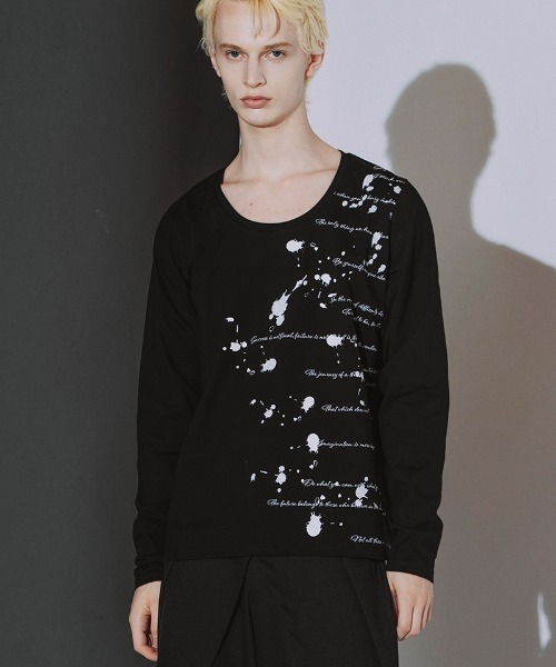 NO ID.(ノーアイディ)の「mlt5868- Archive of thoughtプリントPO ロングスリーブカットソー(859006-585T)(Tシャツ/カットソー・メンズ・ホワイト/ブラック・2/1)」の2枚目の写真