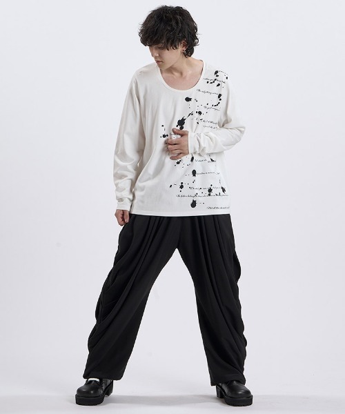 NO ID.(ノーアイディ)の「mlt5868- Archive of thoughtプリントPO ロングスリーブカットソー(859006-585T)(Tシャツ/カットソー・メンズ・ホワイト/ブラック・2/1)」の22枚目の写真