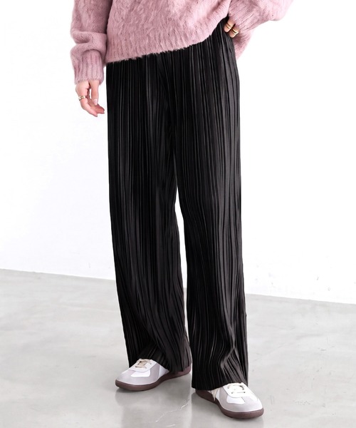 SELECT LEVERY(セレクトリベリー)の「ベロア風プリーツパンツ(その他パンツ・レディース・ブラック/ブラウン/チャコール・MEDIUM)」の1枚目の写真