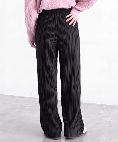 SELECT LEVERY(セレクトリベリー)の「ベロア風プリーツパンツ(その他パンツ・レディース・ブラック/ブラウン/チャコール・MEDIUM)」の11枚目の写真