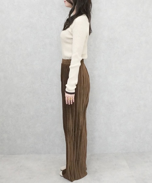 SELECT LEVERY(セレクトリベリー)の「ベロア風プリーツパンツ(その他パンツ・レディース・ブラック/ブラウン/チャコール・MEDIUM)」の8枚目の写真