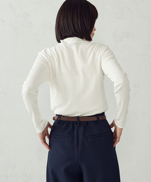 COMME CA ISM（コムサイズム）の「あったか ハイネックTシャツ（Tシャツ/カットソー・レディース・ブラック/グレー/ネイビー/ホワイト・L/M）」の8枚目の写真
