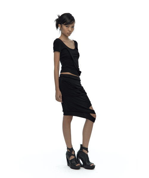 KASHIKO(カシコ)の「Peek-a-boo Top Black(Tシャツ/カットソー・レディース・その他・FREE)」の9枚目の写真