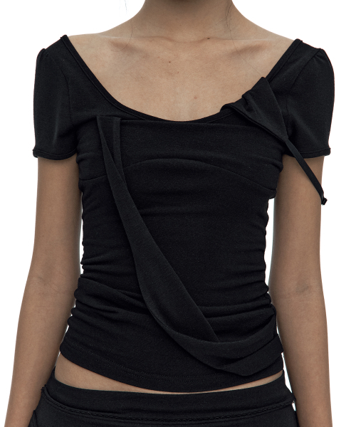 KASHIKO(カシコ)の「Peek-a-boo Top Black(Tシャツ/カットソー・レディース・その他・FREE)」の13枚目の写真