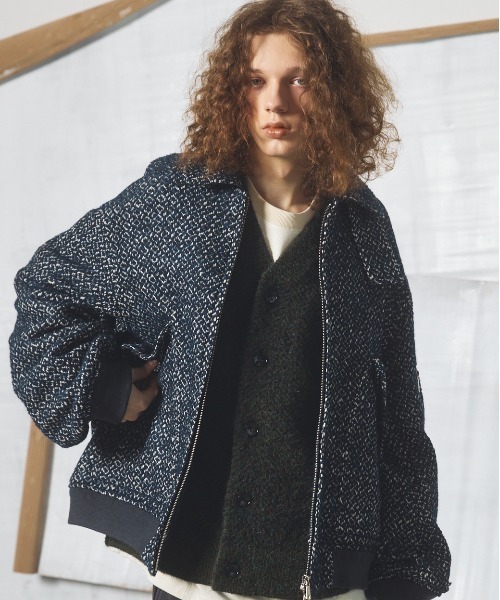 MAISON SPECIAL（メゾンスペシャル）の「《UNISEX》【Italian Dead Stock Fabric】プライムオーバーA-2フライトブルゾン/Prime-Over A-2 Flight Jacket【MAISON SPECIAL/メゾンスペシャル】（ブルゾン・メンズ・ダークネイビー/グレイッシュベージュ/ネイビー/ライトブルー/ブラック・0/1/2）」の5枚目の写真