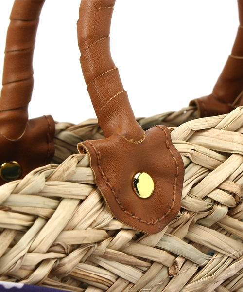 Khaju（カージュ）の「control freak: バンダナカゴバッグ（かごバッグ・レディース・レッド/ネイビー・ONE SIZE）」の7枚目の写真