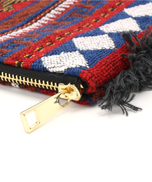 Denime(ドゥニーム)の「フリンジクラッチバッグ(クラッチバッグ・レディース・レッド・FREE)」の4枚目の写真