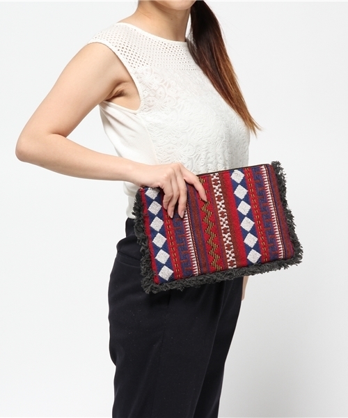 Denime(ドゥニーム)の「フリンジクラッチバッグ(クラッチバッグ・レディース・レッド・FREE)」の7枚目の写真