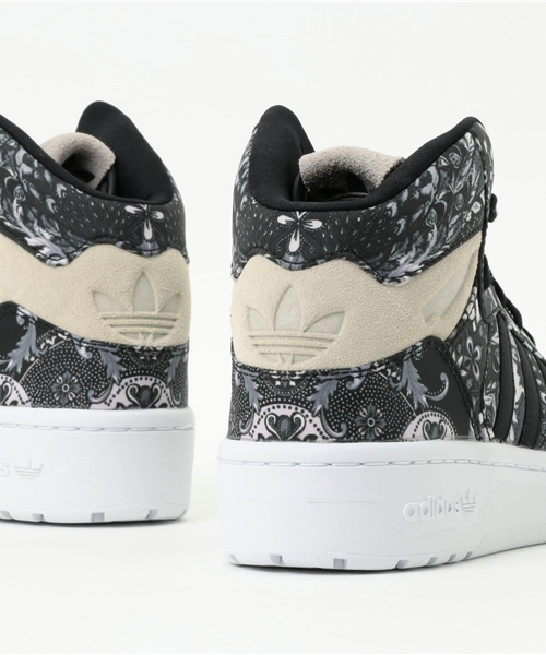 adidas（アディダス）の「【adidas Originals by The Farm Company】[M ATTITUDE REVIVE W]（スニーカー・レディース・ブラック・22.0cm/23.0cm/25.0cm/24.0cm/24.5cm/25.5cm/22.5cm/23.5cm）」の8枚目の写真