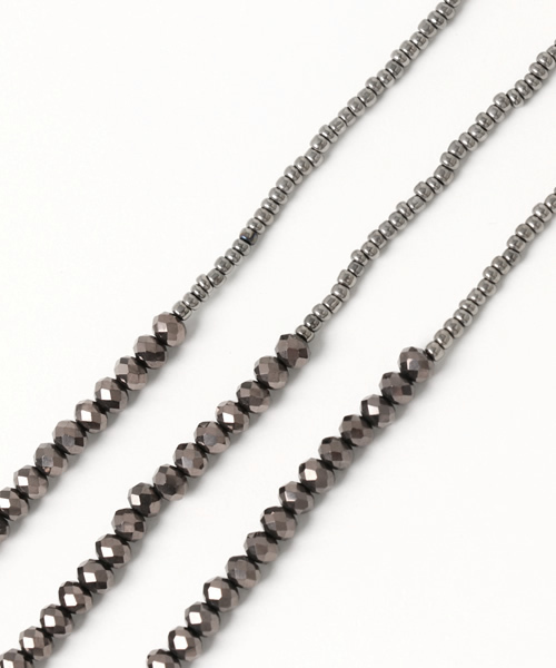 INTERPLANET WINGS（インタープラネットウィング）の「3連チェコビーズネックレス（ネックレス・レディース・シルバー/ブラック/グレー・FREE）」の5枚目の写真