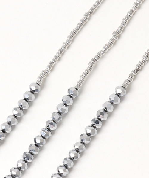 INTERPLANET WINGS（インタープラネットウィング）の「3連チェコビーズネックレス（ネックレス・レディース・シルバー/ブラック/グレー・FREE）」の6枚目の写真