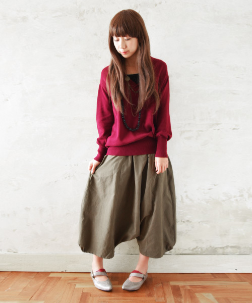 and it_（アンドイット）の「フーディー風ネックロングリブコットンニット（ニット/セーター・レディース・ネイビー/ブラック/ボルドー/グレー/ブルー/ピンク/モカ/オフホワイト/カーキ/クリーム/レッド系その他・LARGE/MEDIUM）」の10枚目の写真