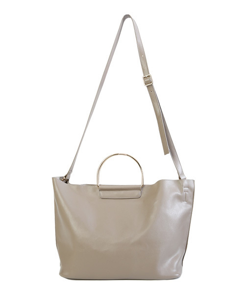 Luz Llena (philter)（ラズレナ　フィルター）の「[2way]メタルハンドル・トートショルダーバッグ/エコレザー（ショルダーバッグ・レディース・アイボリー/ブラック/グレー・ﾌﾘ-）」の4枚目の写真