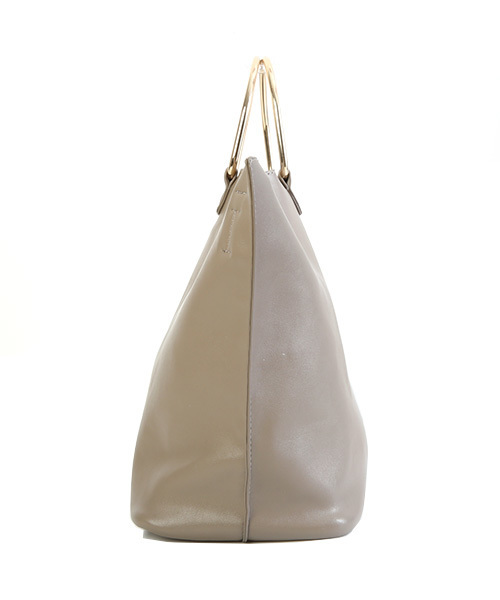 Luz Llena (philter)（ラズレナ　フィルター）の「[2way]メタルハンドル・トートショルダーバッグ/エコレザー（ショルダーバッグ・レディース・アイボリー/ブラック/グレー・ﾌﾘ-）」の5枚目の写真