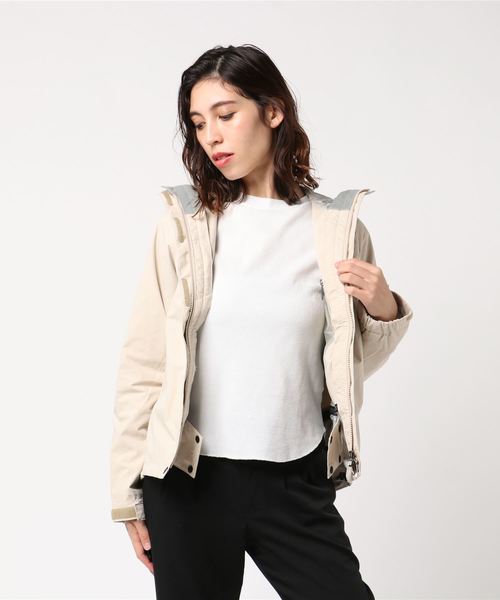 THE NORTH FACE（ザノースフェイス）の「ザ・ノース・フェイス ウィメンズマウンテンレインパーカー / スクープジャケット（マウンテンパーカー・レディース・ダークネイビー/グレイッシュブルー/ブラック/ネイビー/オリーブ/ホワイト/オリーブドラブ/グリーン/ベージュ/イエロー・LARGE/SMALL/MEDIUM/X-LARGE）」の3枚目の写真