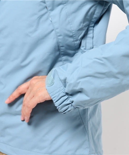 THE NORTH FACE（ザノースフェイス）の「ザ・ノース・フェイス ウィメンズマウンテンレインパーカー / スクープジャケット（マウンテンパーカー・レディース・ダークネイビー/グレイッシュブルー/ブラック/ネイビー/オリーブ/ホワイト/オリーブドラブ/グリーン/ベージュ/イエロー・LARGE/SMALL/MEDIUM/X-LARGE）」の15枚目の写真