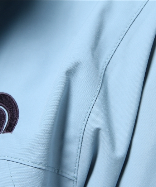 THE NORTH FACE（ザノースフェイス）の「ザ・ノース・フェイス ウィメンズマウンテンレインパーカー / スクープジャケット（マウンテンパーカー・レディース・ダークネイビー/グレイッシュブルー/ブラック/ネイビー/オリーブ/ホワイト/オリーブドラブ/グリーン/ベージュ/イエロー・LARGE/SMALL/MEDIUM/X-LARGE）」の16枚目の写真