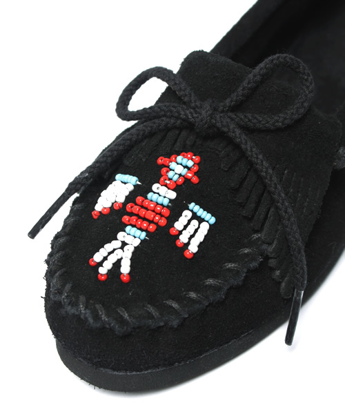 LOVE GIRLS MARKET（ラブ ガール マーケット）の「【MINNETONKA】 ビーズモカシン（パンプス・レディース・キャメル/ブラック・7/8）」の3枚目の写真