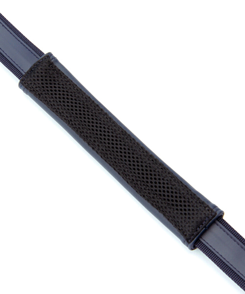 LUGGAGE LABEL（ラゲッジレーベル）の「LUGGAGE LABEL NEW LINER CAMERA BAG SMALL <B印 YOSHIDA SELECT>（ショルダーバッグ・メンズ・ブラック/ネイビー・ONE SIZE）」の6枚目の写真