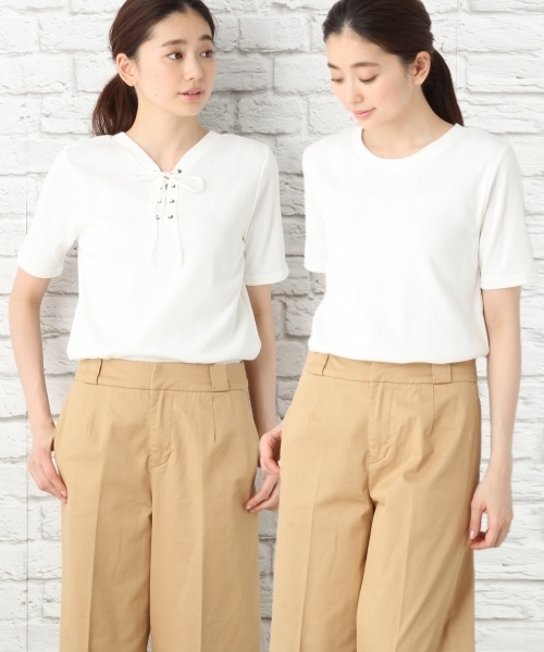 LEPSIM(レプシィム)の「レースアップ2WAYリブプルオーバー 748720(Tシャツ/カットソー・レディース・オフホワイト/ブラック/グレー・LARGE/MEDIUM)」の2枚目の写真