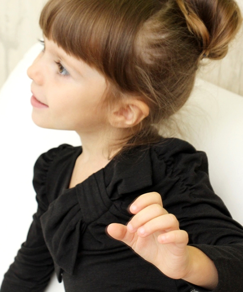 Rora(ローラ)の「キャリーリボンT(Tシャツ/カットソー・キッズ・ブラック・100cm/110cm/120cm/130cm/140cm/90㎝/150cm)」の8枚目の写真