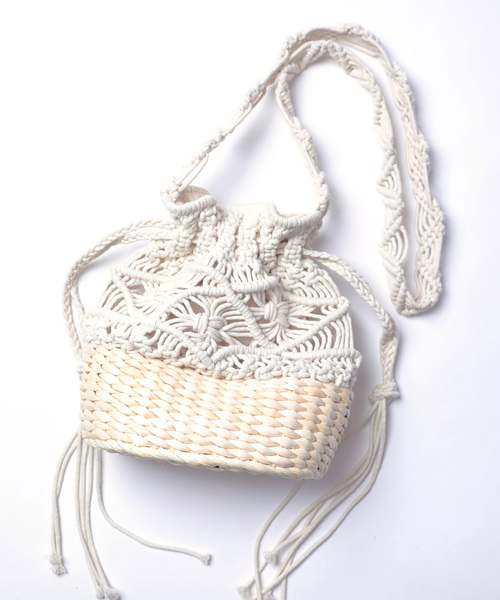 Casselini（キャセリーニ）の「Casselini/キャセリーニ　マクラメカゴショルダー（かごバッグ・レディース・ホワイト/ベージュ・ONE SIZE）」の7枚目の写真