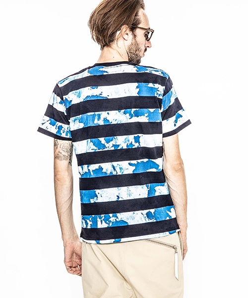 ACANTHUS(アカンサス)の「mt5319-embroidery logo uneven dyeborder Tee Tシャツ(Tシャツ/カットソー・メンズ・ホワイト×ネイビー/ブラック系その他/ホワイト×ブラック・S/L/M)」の4枚目の写真