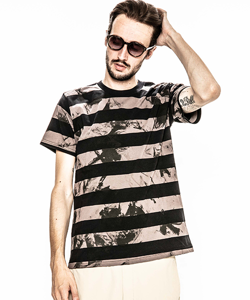 ACANTHUS(アカンサス)の「mt5319-embroidery logo uneven dyeborder Tee Tシャツ(Tシャツ/カットソー・メンズ・ホワイト×ネイビー/ブラック系その他/ホワイト×ブラック・S/L/M)」の6枚目の写真