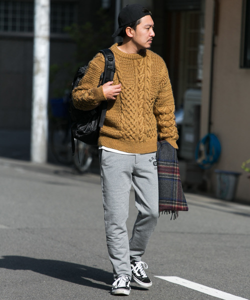 URBAN RESEARCH Sonny Label(アーバンリサーチサニーレーベル)の「パッチワークケーブルニット(ニット/セーター・メンズ・レッド/オフホワイト/カーキ/キャメル・MEDIUM/LARGE)」の13枚目の写真