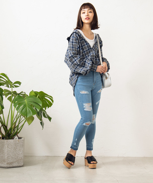 WEGO（ウィゴー）の「WEGO/ハイウエストクラッシュスキニーパンツ（デニムパンツ・レディース・インディゴブルー/ダークインディゴブルー/ライトインディゴブルー・SMALL/MEDIUM/LARGE）」の13枚目の写真