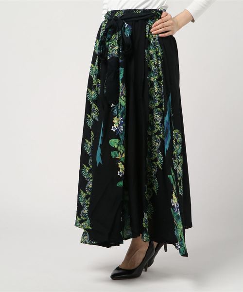 チャイハネ(チャイハネ)の「【チャイハネ】トロピカルフラワーマキシスカート(スカート・レディース・ベージュ/ブラック/ブルー・FREE)」の8枚目の写真