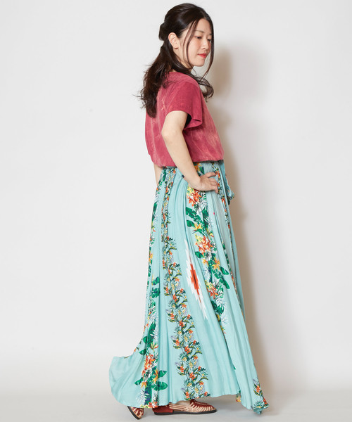 チャイハネ(チャイハネ)の「【チャイハネ】トロピカルフラワーマキシスカート(スカート・レディース・ベージュ/ブラック/ブルー・FREE)」の14枚目の写真