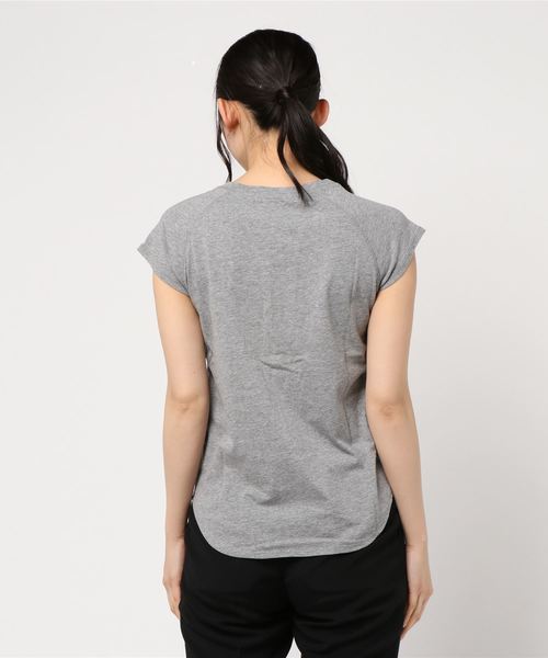 AMERICAN HOLIC（アメリカンホリック）の「ヘンリーネック半袖カットプルオーバー　＊（Tシャツ/カットソー・レディース・オフホワイト/グレー系その他/グレー系その他2・M/L）」の4枚目の写真