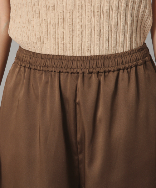 LOWRYS FARM（ローリーズファーム）の「サテンクルミボタンパンツ　846752（その他パンツ・レディース・ブラック系その他/ライトグレー/ブラック/ブラウン・FREE）」の6枚目の写真