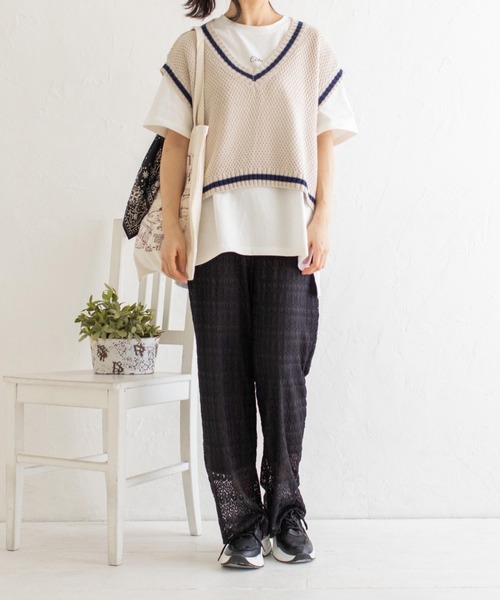 Mysa&Liina(ミーサリーナ)の「ワンポイントロゴビッグT(ユニセックス)(Tシャツ/カットソー・レディース・オフホワイト/ブラック/ブラウン/ベージュ・M)」の7枚目の写真