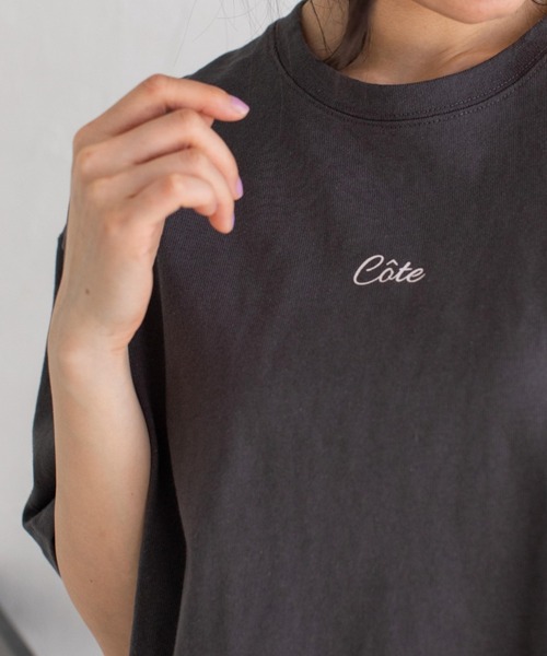 Mysa&Liina(ミーサリーナ)の「ワンポイントロゴビッグT(ユニセックス)(Tシャツ/カットソー・レディース・オフホワイト/ブラック/ブラウン/ベージュ・M)」の14枚目の写真