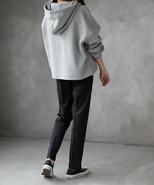 MODE ROBE（モードローブ）の「センタータックストレートパンツ（その他パンツ・レディース・ベージュ/ブラック・S/M/L）」の10枚目の写真