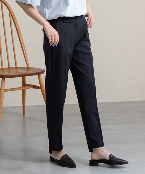 MODE ROBE（モードローブ）の「センタータックストレートパンツ（その他パンツ・レディース・ベージュ/ブラック・S/M/L）」の19枚目の写真