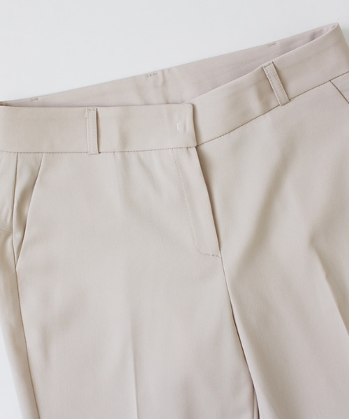 MODE ROBE（モードローブ）の「センタータックストレートパンツ（その他パンツ・レディース・ベージュ/ブラック・S/M/L）」の5枚目の写真