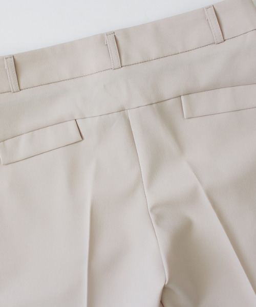 MODE ROBE（モードローブ）の「センタータックストレートパンツ（その他パンツ・レディース・ベージュ/ブラック・S/M/L）」の12枚目の写真