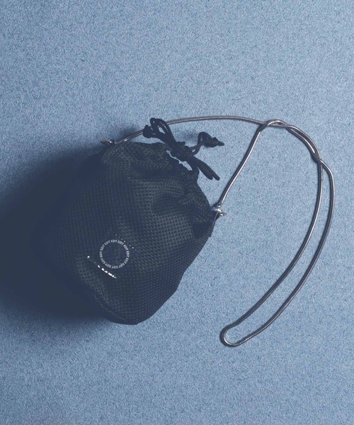 EDT（イーディーティー）の「【EDT/イーディーティー】ED_mesh_slingbag/巾着バッグ（ショルダーバッグ・レディース・ブラック/ベージュ/グレー・FREE）」の2枚目の写真