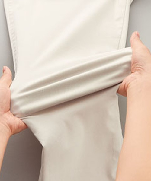 BELLUNA PLUS（ベルーナ）の「ストレッチ麻入りアンクルパンツ股下６６cm（その他パンツ・レディース・ネイビー/オリーブ/グレー系その他/ライトベージュ/モカ/グリーン/スモークピンク/カーキ・SMALL/MEDIUM/LARGE/X-LARGE）」の15枚目の写真